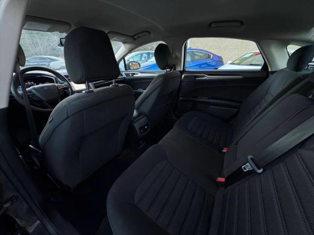 2020 Ford Fusion SE