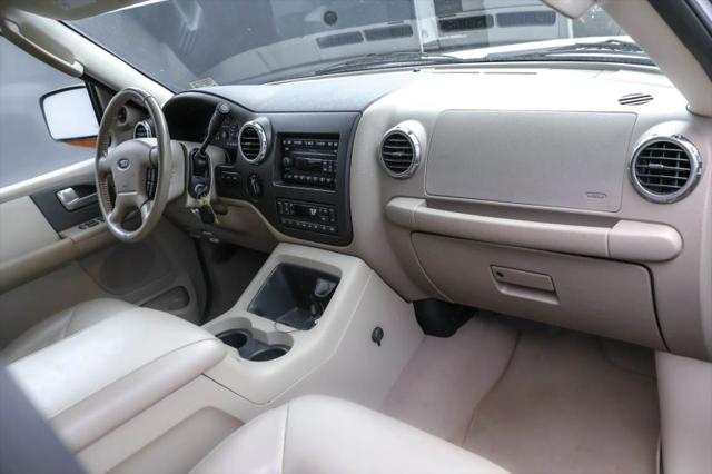 2004 Ford Expedition Eddie Bauer