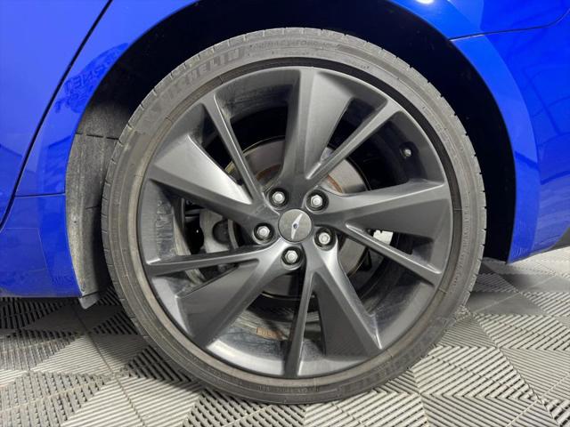 2023 Genesis G70 2.0T AWD