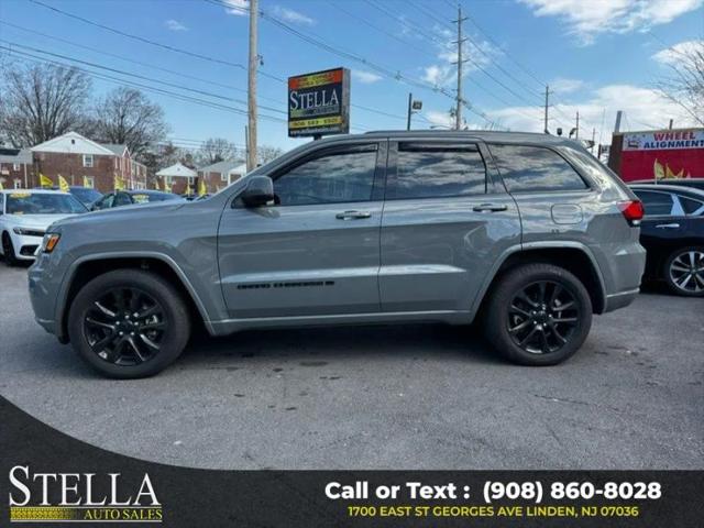 2022 Jeep Grand Cherokee Laredo X 4x4