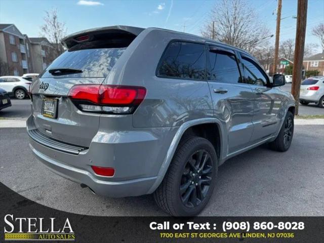 2022 Jeep Grand Cherokee Laredo X 4x4