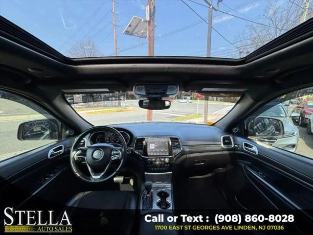 2022 Jeep Grand Cherokee Laredo X 4x4
