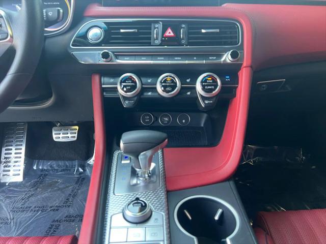 2023 Genesis G70 2.0T RWD