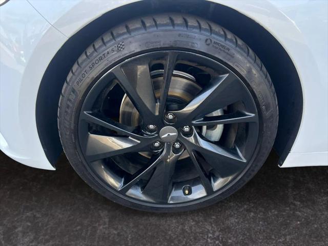2023 Genesis G70 2.0T RWD
