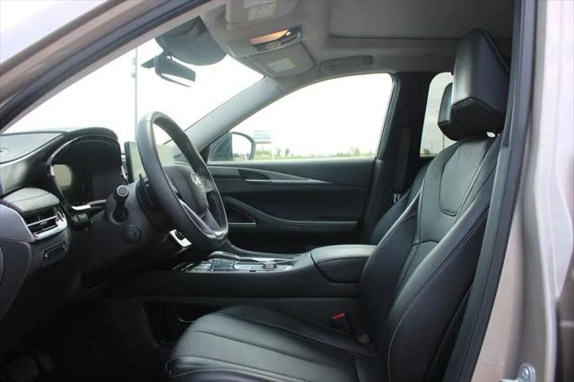 2025 INFINITI QX60 LUXE AWD