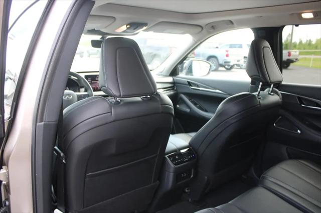 2025 INFINITI QX60 LUXE AWD
