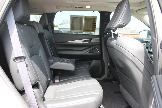 2025 INFINITI QX60 LUXE AWD