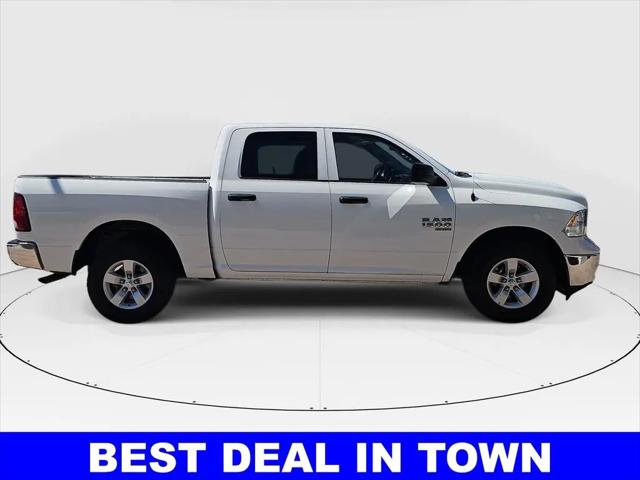2022 Ram 1500 Classic SLT Crew Cab 4x4 5'7" Box