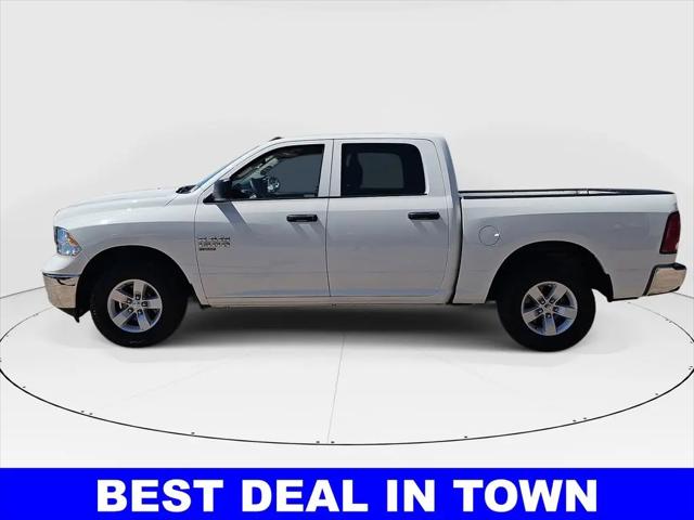 2022 Ram 1500 Classic SLT Crew Cab 4x4 5'7" Box
