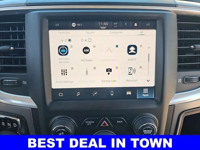 2022 Ram 1500 Classic SLT Crew Cab 4x4 5'7" Box