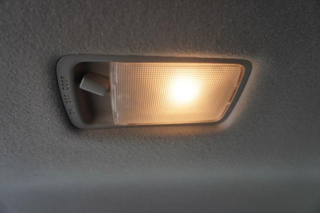 2020 Nissan Versa SR Xtronic CVT