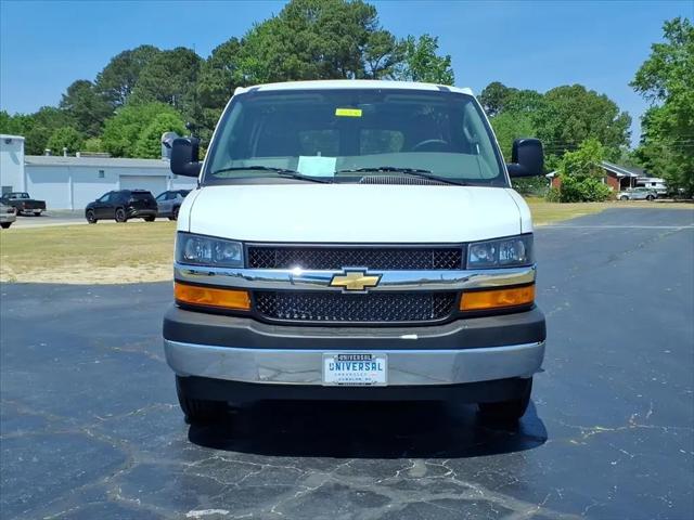 2026 Chevrolet Express Cargo Van 2500 Regular Wheelbase, WT, RWD