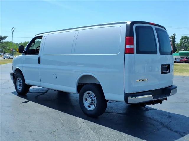 2026 Chevrolet Express Cargo Van 2500 Regular Wheelbase, WT, RWD
