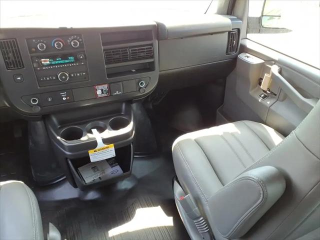 2026 Chevrolet Express Cargo Van 2500 Regular Wheelbase, WT, RWD