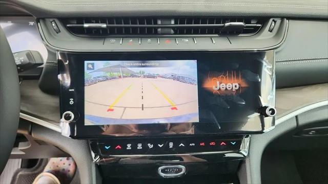 2026 Jeep Grand Cherokee L Altitude 4x4