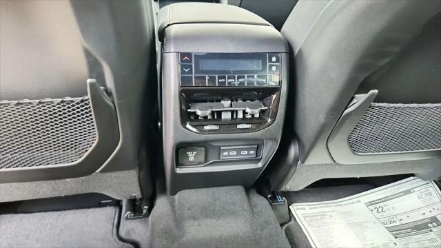 2026 Jeep Grand Cherokee L Altitude 4x4