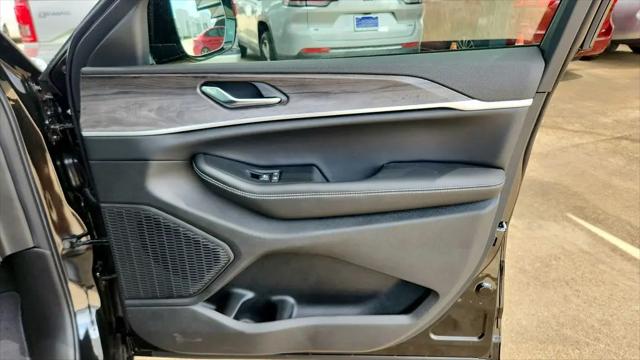 2026 Jeep Grand Cherokee L Altitude 4x4