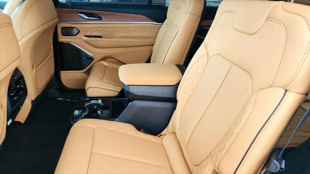 2026 Jeep Grand Cherokee L Summit 4x4