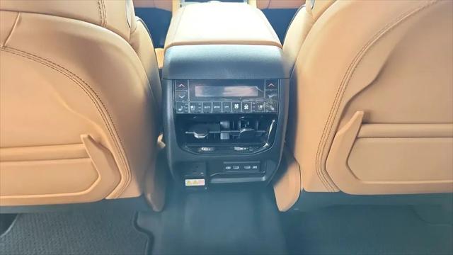2026 Jeep Grand Cherokee L Summit 4x4
