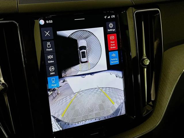 2025 Volvo XC60 B5 Plus