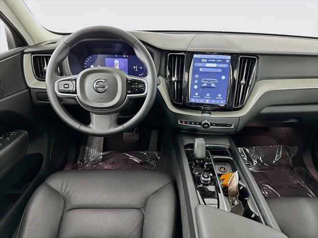 2025 Volvo XC60 B5 Plus