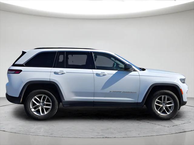 2024 Jeep Grand Cherokee Laredo X 4x4