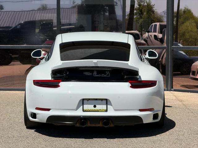 2017 Porsche 911 Carrera GTS