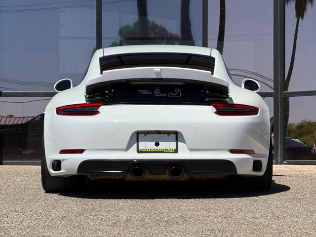 2017 Porsche 911 Carrera GTS