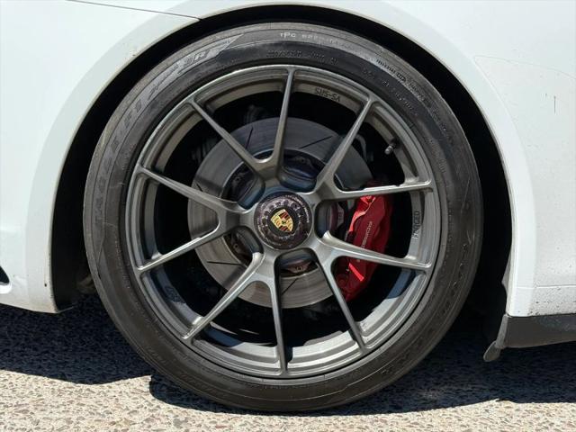 2017 Porsche 911 Carrera GTS