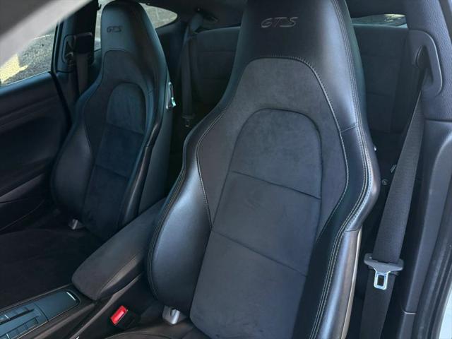 2017 Porsche 911 Carrera GTS