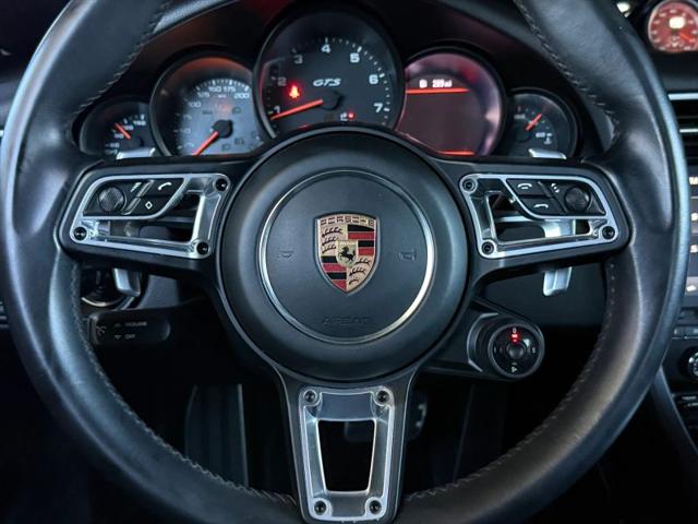 2017 Porsche 911 Carrera GTS
