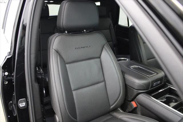 2022 GMC Yukon 4WD Denali