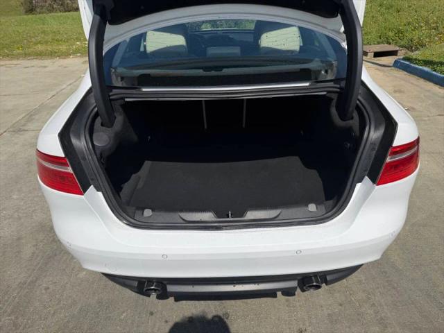 2017 Jaguar XE 35t Premium
