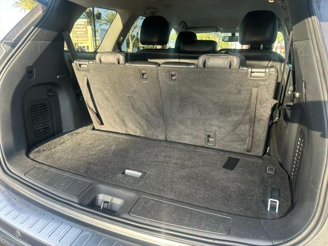 2017 Nissan Pathfinder SL
