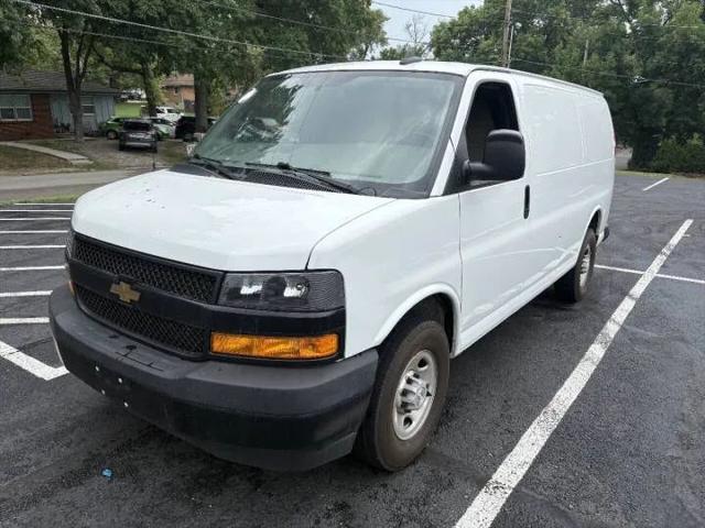 2022 Chevrolet Express Cargo Van RWD 2500 Regular Wheelbase WT for sale in Kansas City, KS