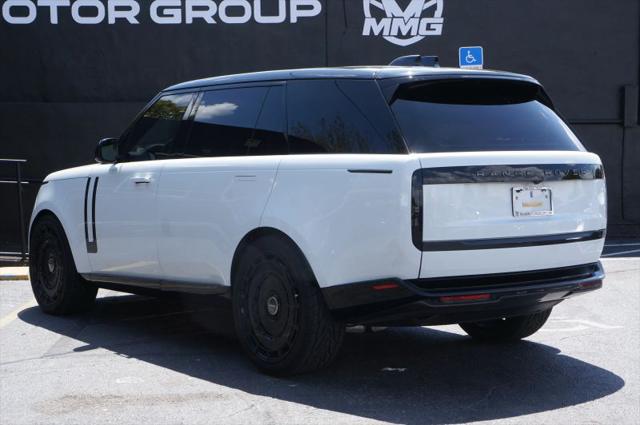 2026 Land Rover Range Rover P400 SE 7 Seat