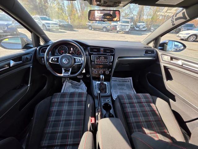 2017 Volkswagen Golf GTI S 4-Door