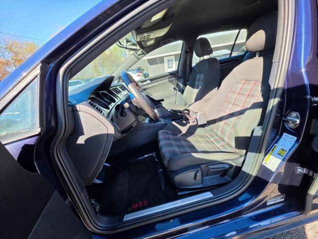 2017 Volkswagen Golf GTI S 4-Door