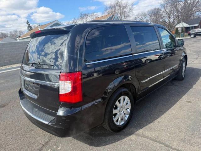 2015 Chrysler Town & Country Touring