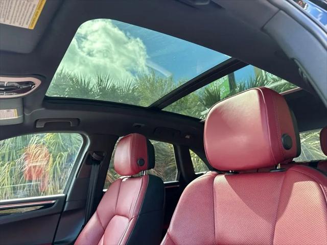 2023 Porsche Macan Macan