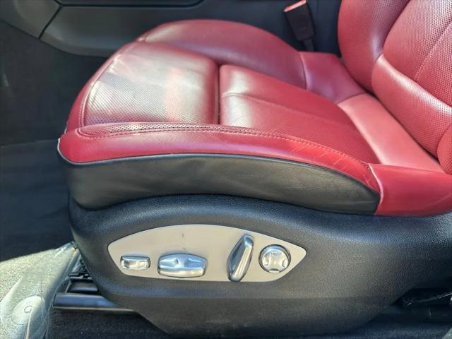 2023 Porsche Macan Macan