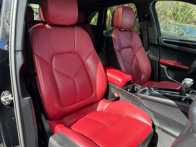 2023 Porsche Macan Macan