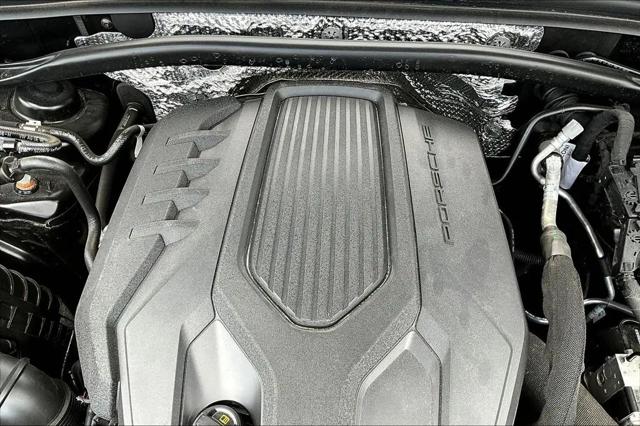 2023 Porsche Macan Macan