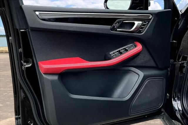 2023 Porsche Macan Macan