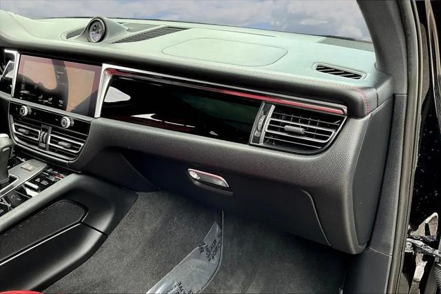 2023 Porsche Macan Macan