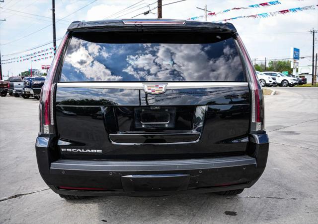 2018 Cadillac Escalade Luxury
