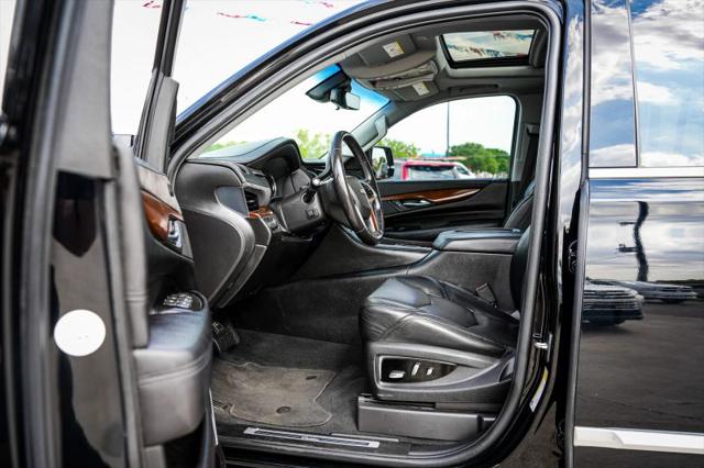 2018 Cadillac Escalade Luxury