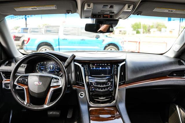 2018 Cadillac Escalade Luxury