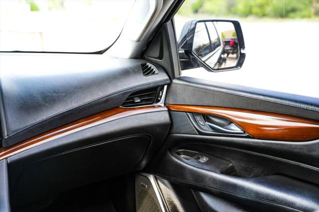 2018 Cadillac Escalade Luxury