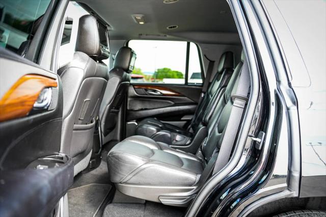 2018 Cadillac Escalade Luxury
